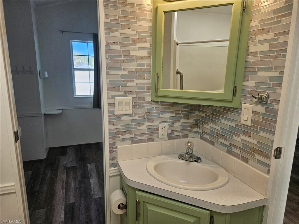 26 Garnet Dr 26g, Naples, FL 34114-15