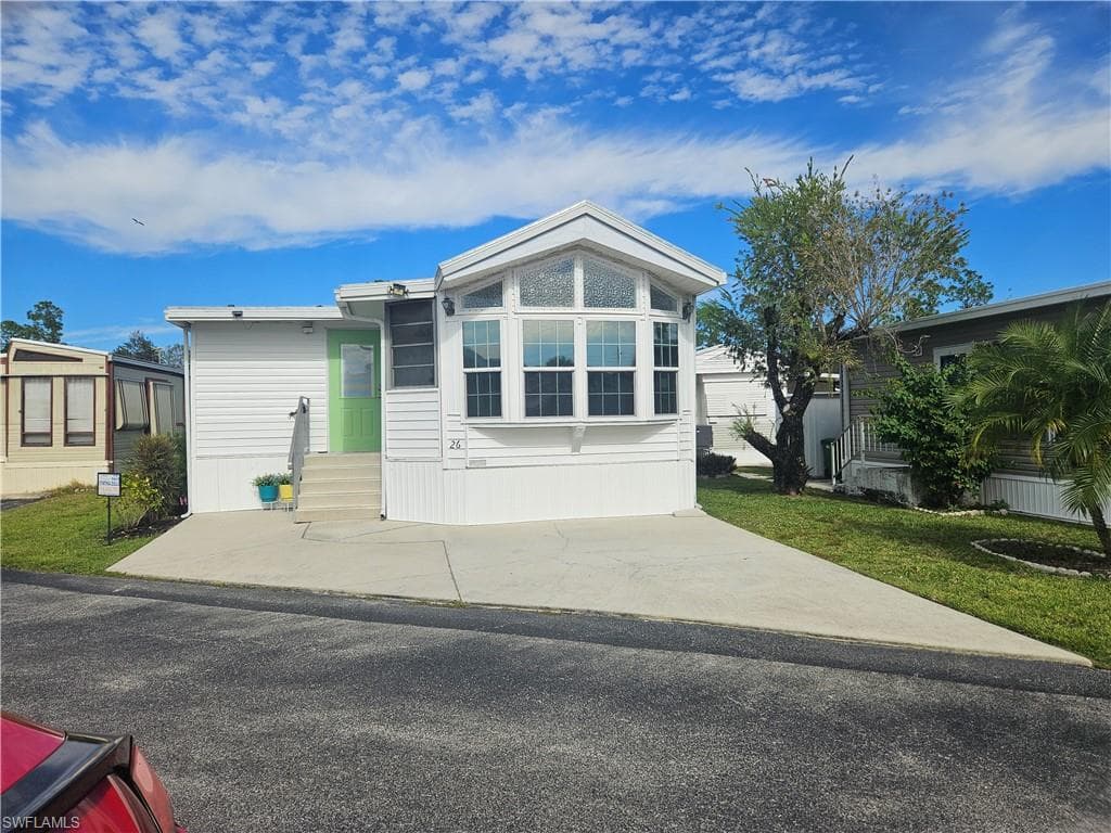 26 Garnet Dr 26g, Naples, FL 34114-1