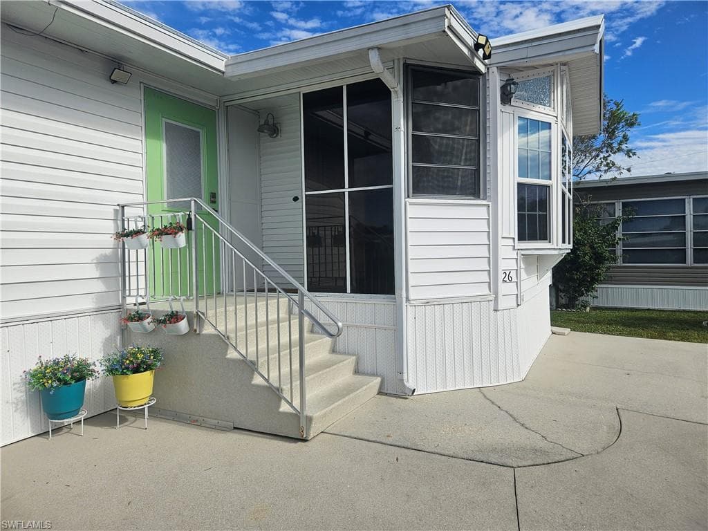 26 Garnet Dr 26g, Naples, FL 34114-2