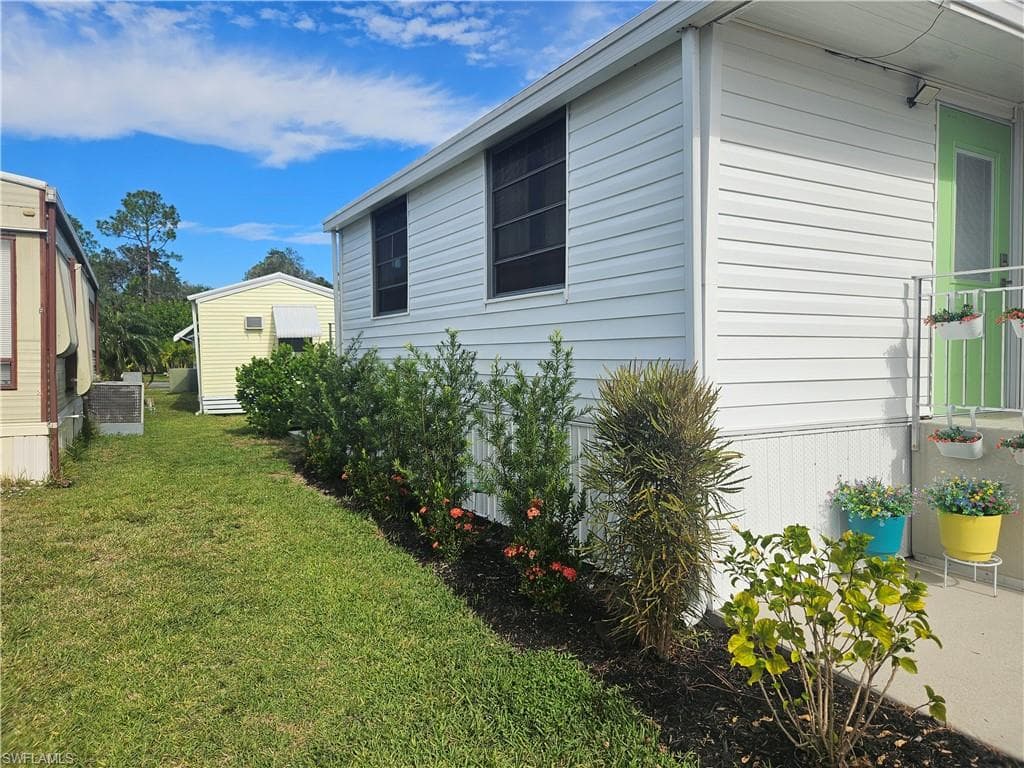 26 Garnet Dr 26g, Naples, FL 34114-3