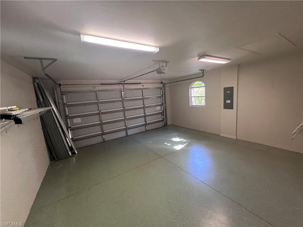 10915 Fieldfair Dr, Naples, FL 34119-7