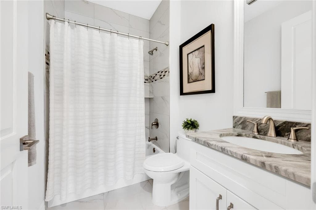 605 El Camino Real 102, Naples, FL 34119-16