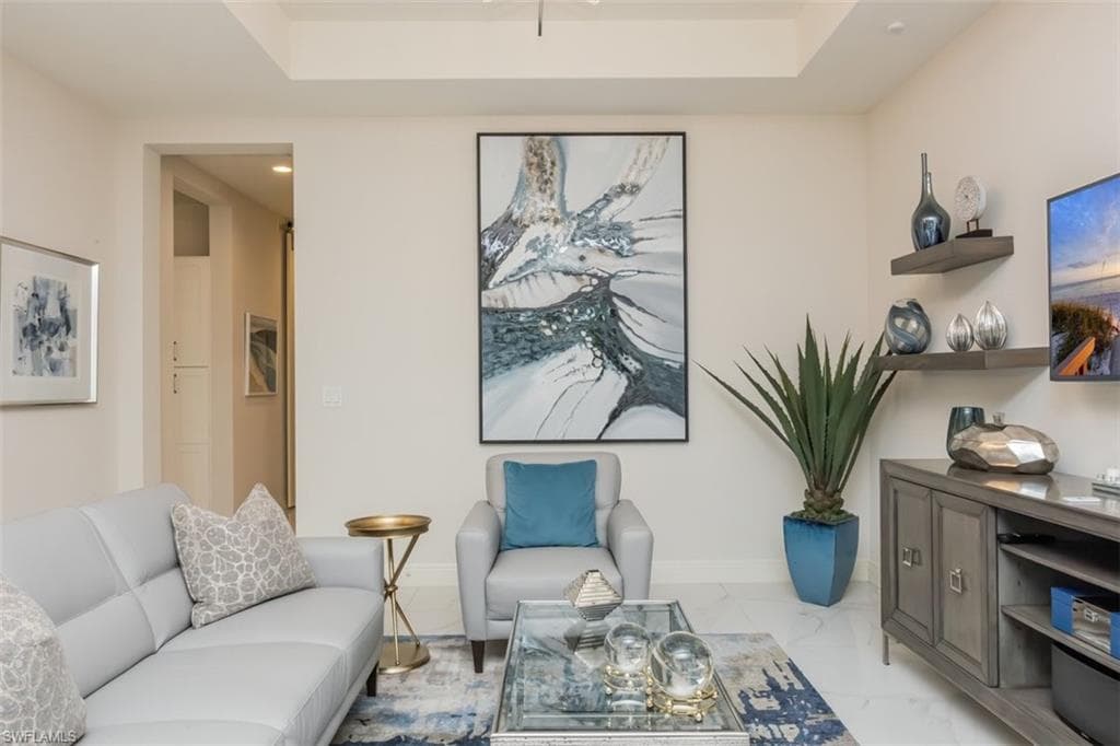 605 El Camino Real 102, Naples, FL 34119-7