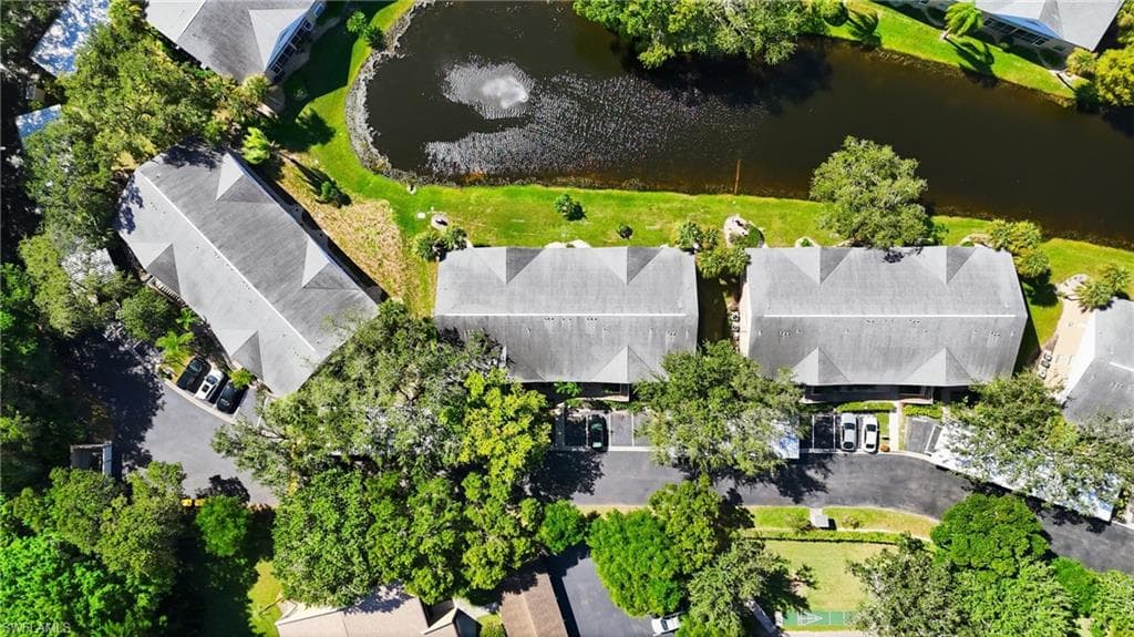 144 Pebble Shores Dr 103, Naples, FL 34110-20