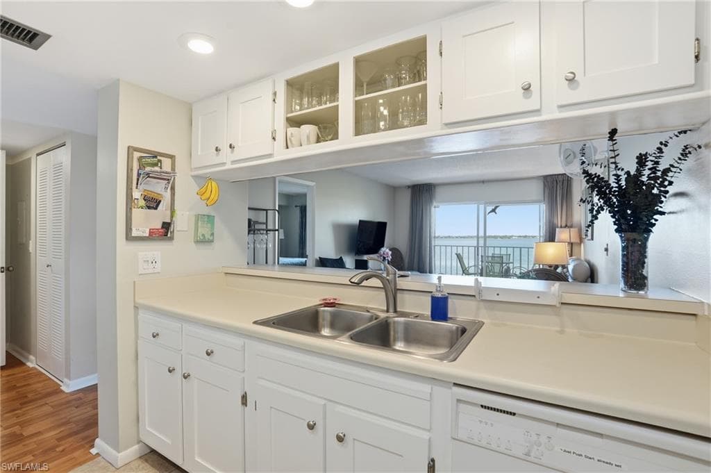 2875 Palm Beach Blvd 202, Fort Myers, FL 33916-17