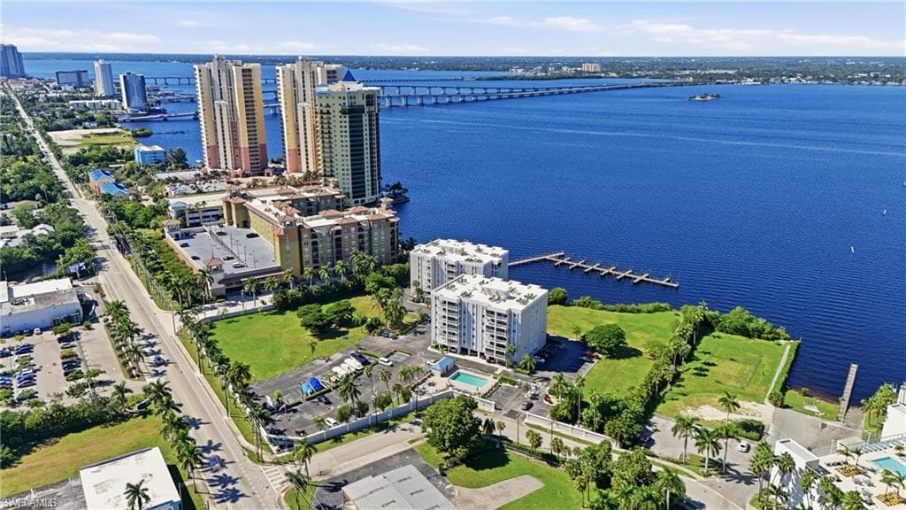 2875 Palm Beach Blvd 202, Fort Myers, FL 33916-37