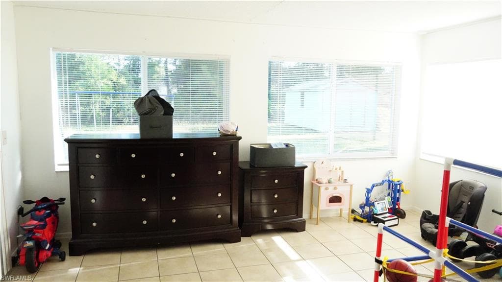 5106 Lee Cir S, Lehigh Acres, FL 33971-9