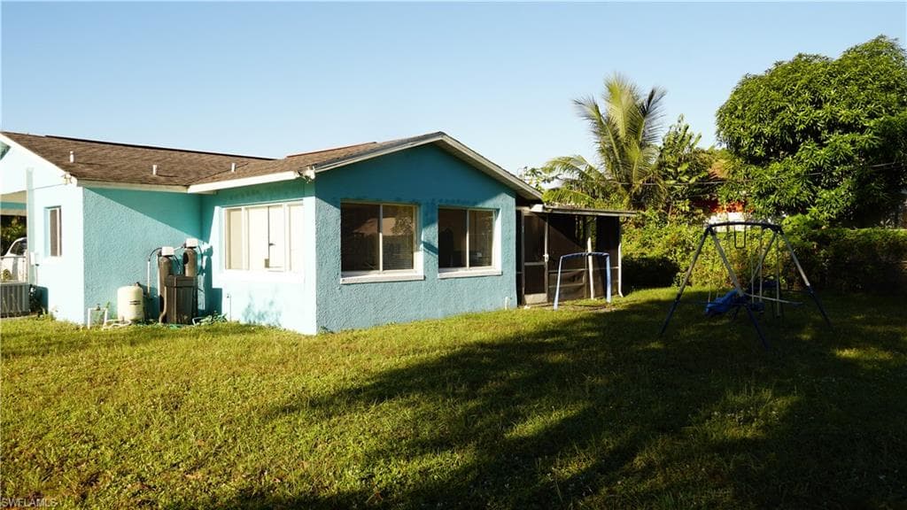 5106 Lee Cir S, Lehigh Acres, FL 33971-4