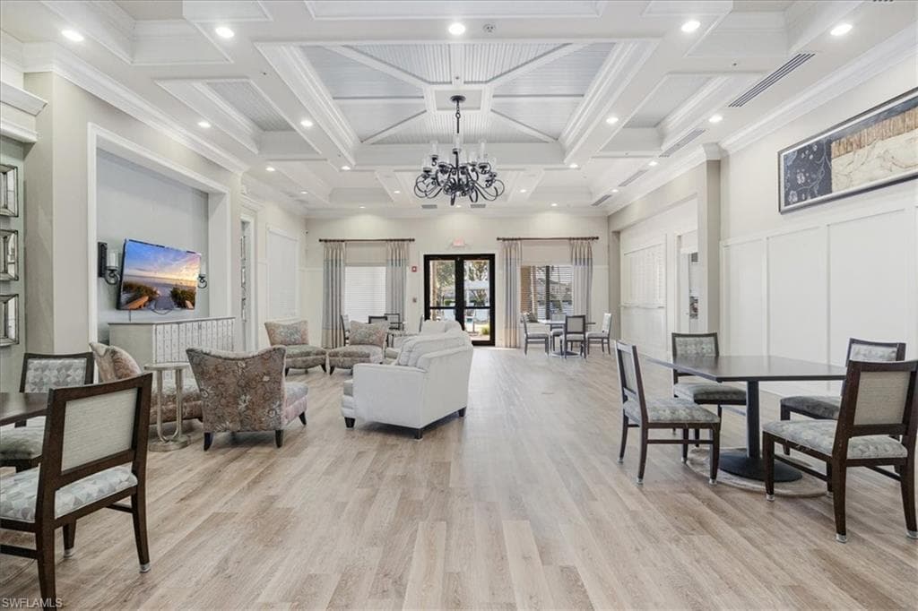 6525 Monterey Pt 201, Naples, FL 34105-31