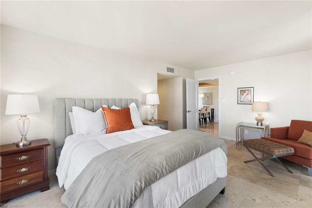 4551 Gulf Shore Blvd N 1400, Naples, FL 34103-18