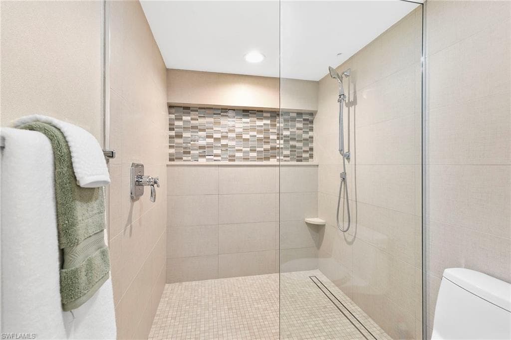 4551 Gulf Shore Blvd N 1400, Naples, FL 34103-24