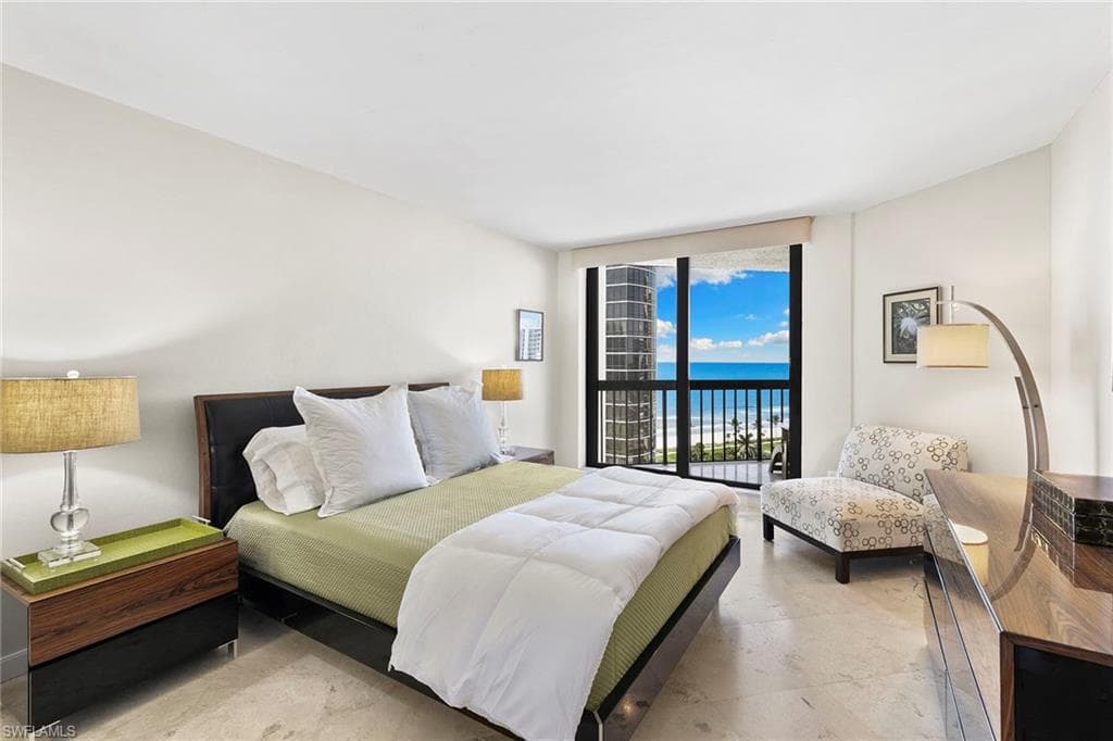 4551 Gulf Shore Blvd N 1400, Naples, FL 34103-25
