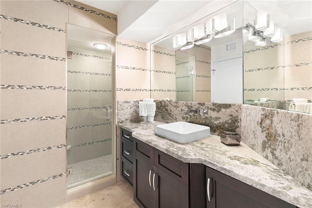 4551 Gulf Shore Blvd N 1400, Naples, FL 34103-27