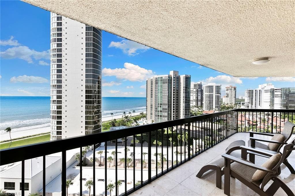 4551 Gulf Shore Blvd N 1400, Naples, FL 34103-28