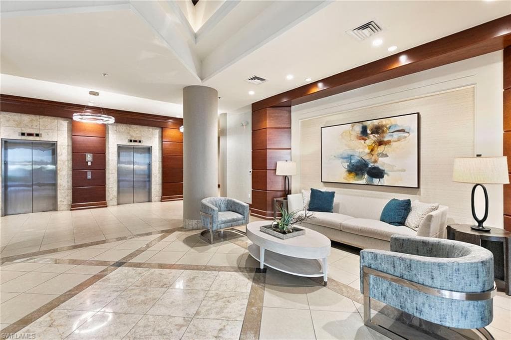 4551 Gulf Shore Blvd N 1400, Naples, FL 34103-30