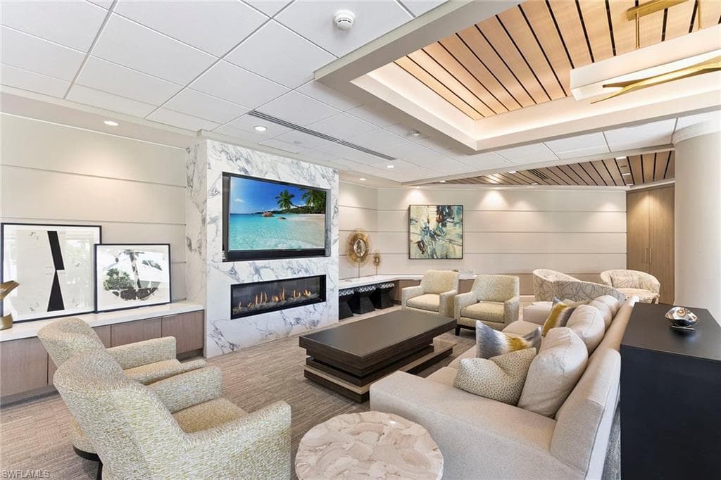 4551 Gulf Shore Blvd N 1400, Naples, FL 34103-34