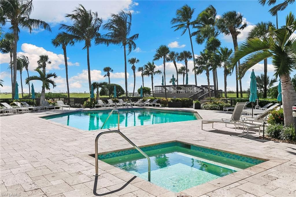 4551 Gulf Shore Blvd N 1400, Naples, FL 34103-40