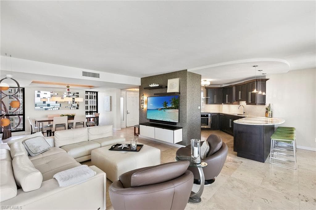 4551 Gulf Shore Blvd N 1400, Naples, FL 34103-6