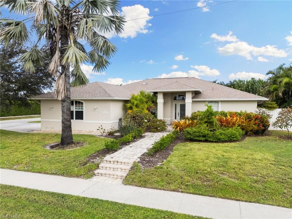 1460 Biscayne Way, Marco Island, FL 34145-26