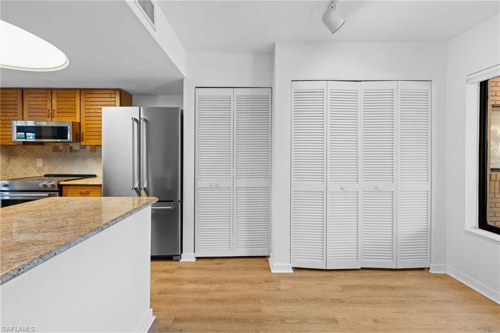 6710 Pelican Bay Blvd 422, Naples, FL 34108-11