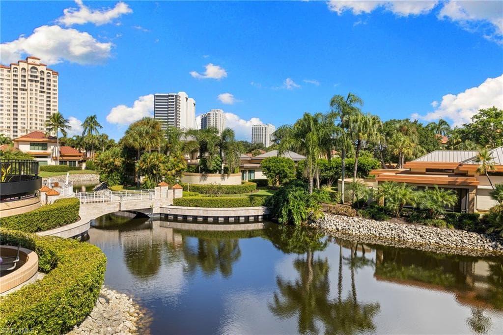 6710 Pelican Bay Blvd 422, Naples, FL 34108-40