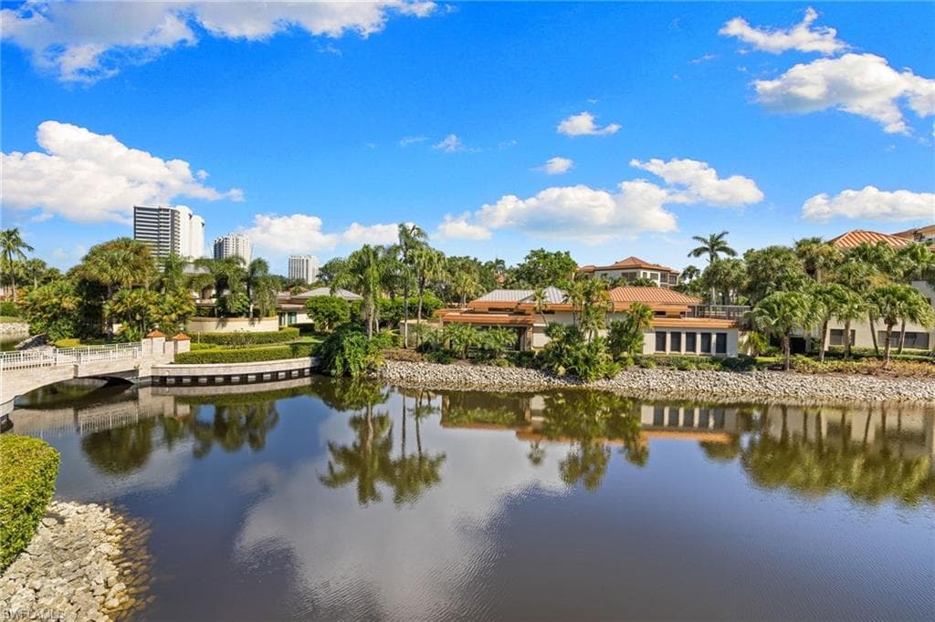 6710 Pelican Bay Blvd 422, Naples, FL 34108-41