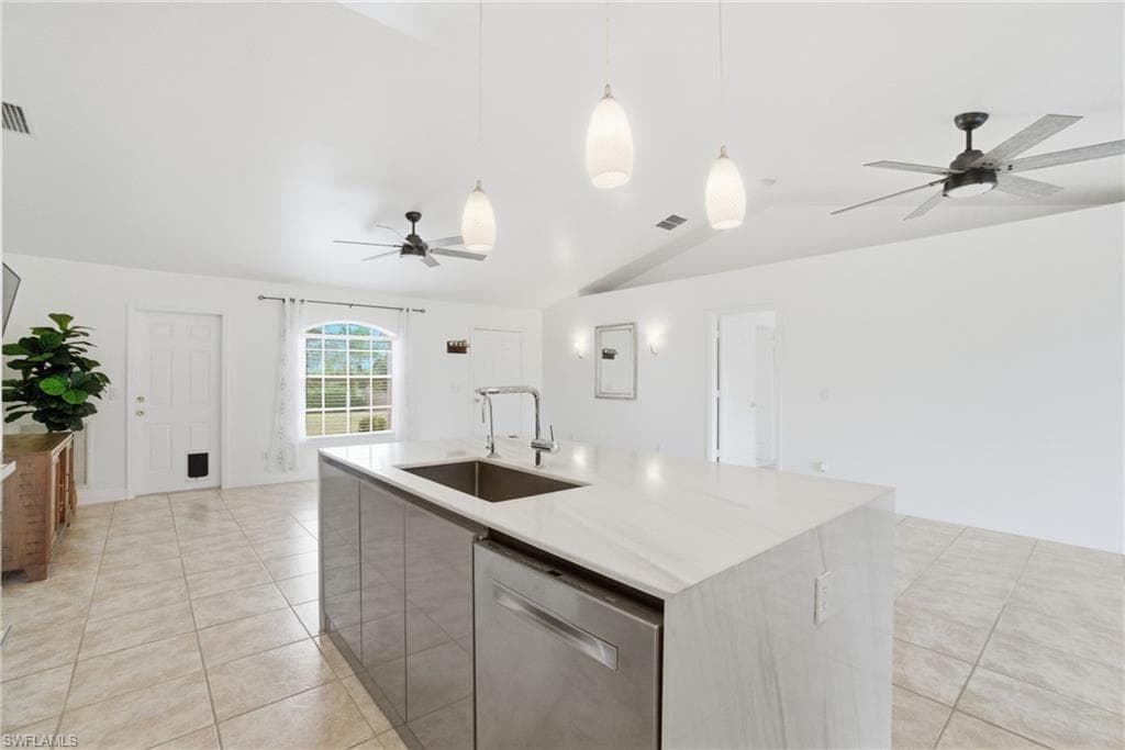 2075 Desoto Blvd N, Naples, FL 34120-9