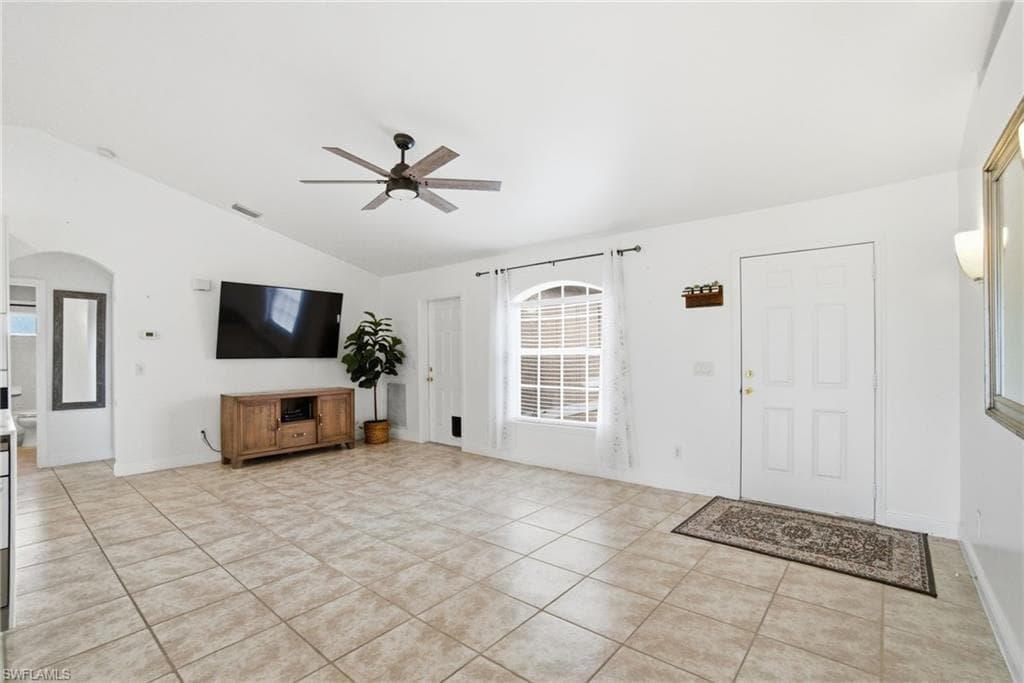 2075 Desoto Blvd N, Naples, FL 34120-13