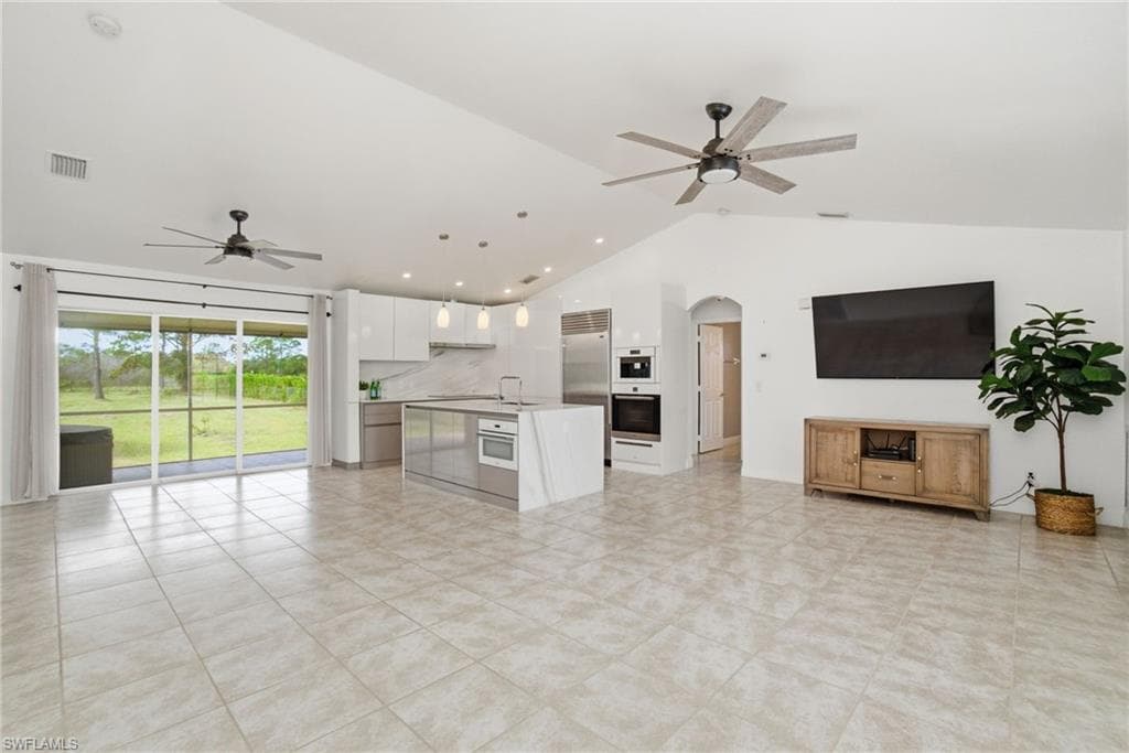 2075 Desoto Blvd N, Naples, FL 34120-14