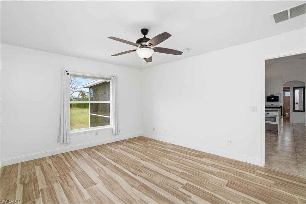 2075 Desoto Blvd N, Naples, FL 34120-17