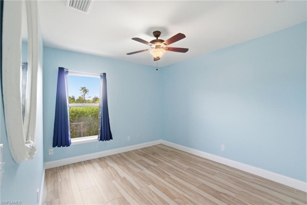 2075 Desoto Blvd N, Naples, FL 34120-22