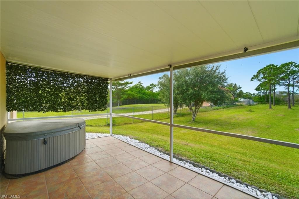 2075 Desoto Blvd N, Naples, FL 34120-28