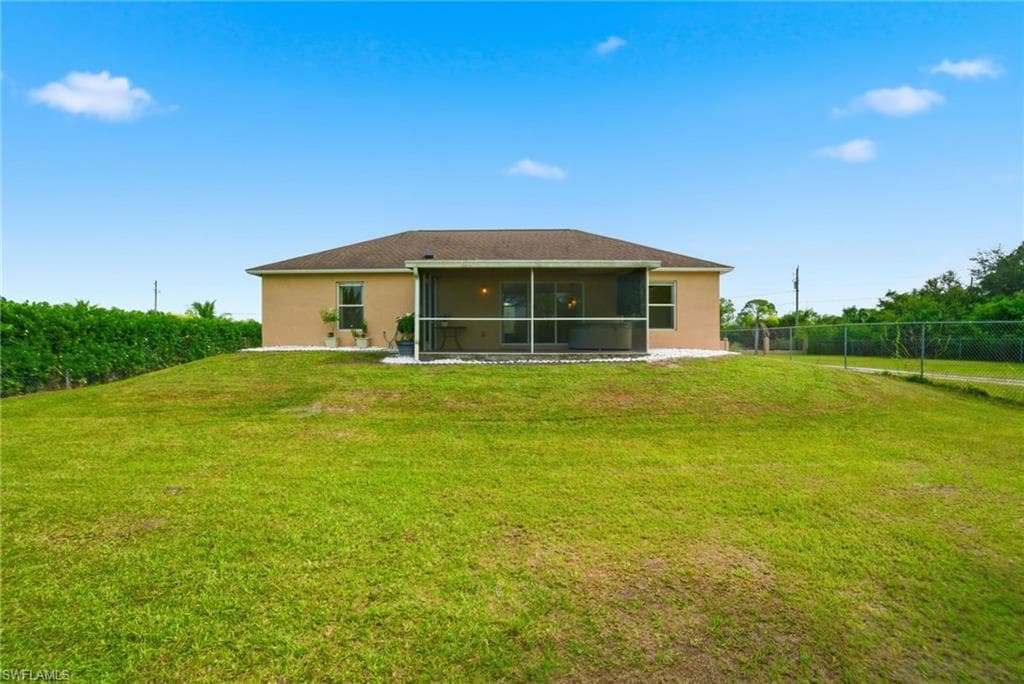 2075 Desoto Blvd N, Naples, FL 34120-30