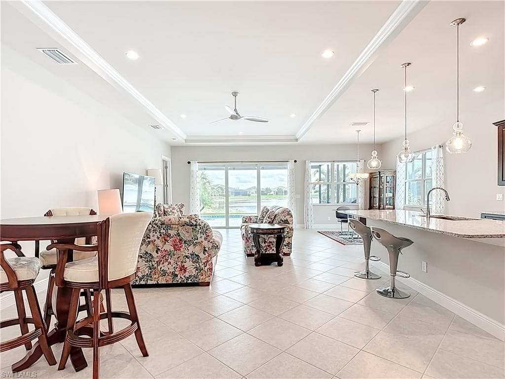 8980 Mustique Ln, Naples, FL 34114-10