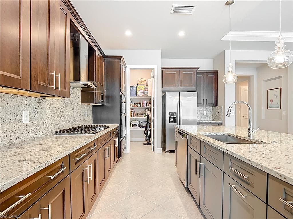 8980 Mustique Ln, Naples, FL 34114-13