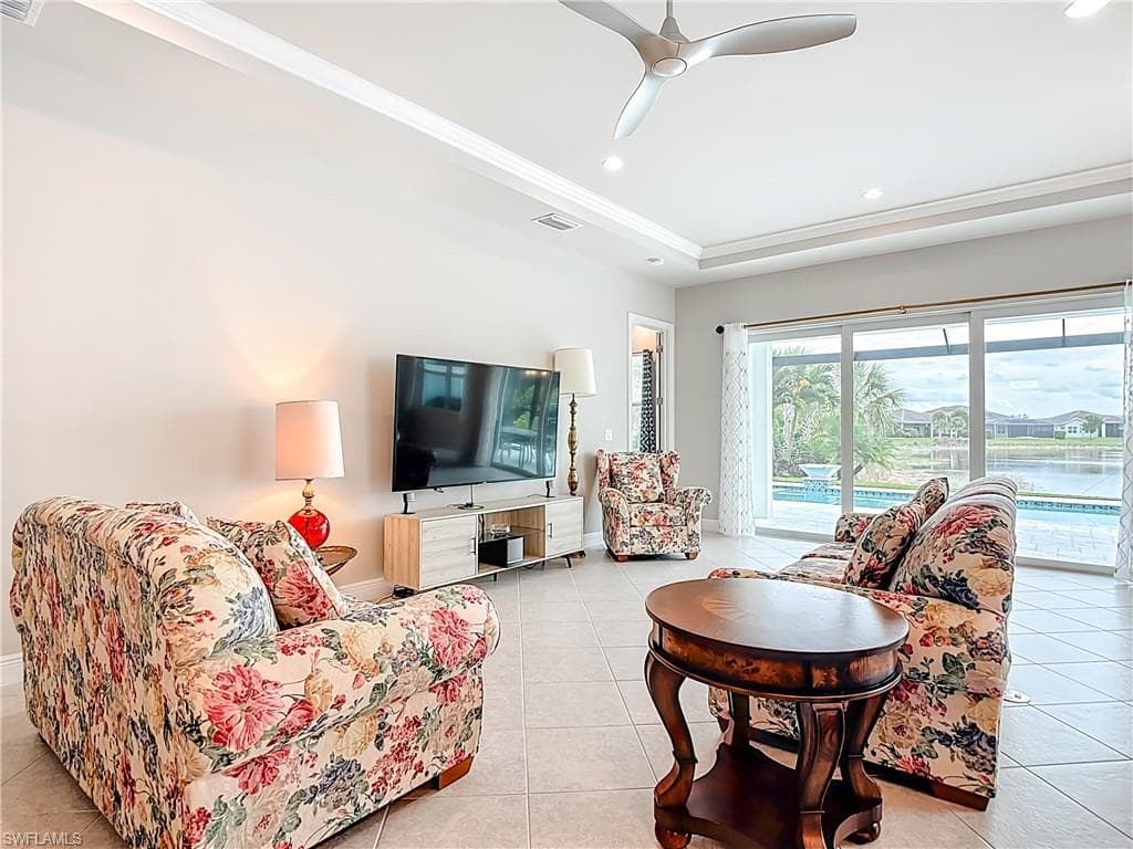 8980 Mustique Ln, Naples, FL 34114-17