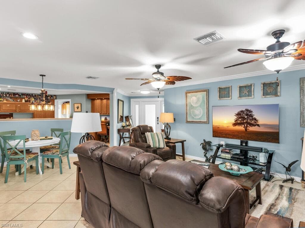 298 Shadowridge Ct, Marco Island, FL 34145-6