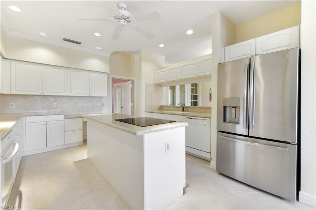 4815 Aston Gardens Way B-201, Naples, FL 34109-8