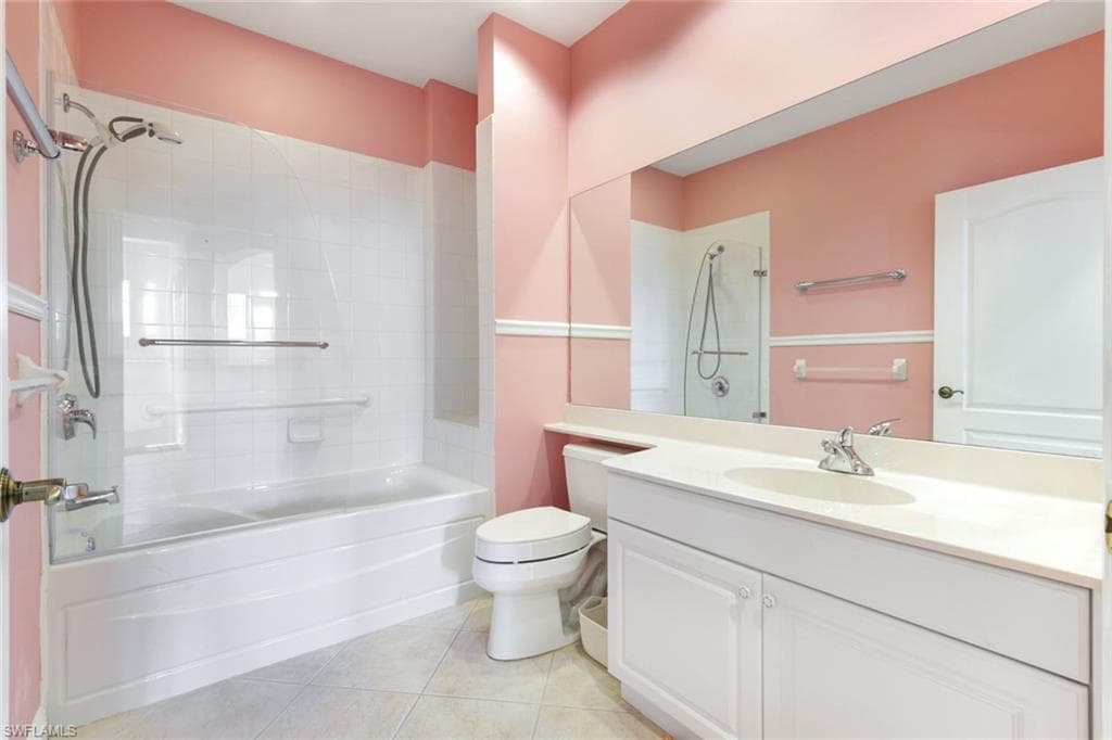 4815 Aston Gardens Way B-201, Naples, FL 34109-17