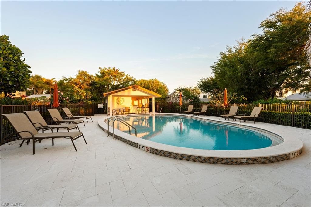 1301 Chesapeake Ave 1b, Naples, FL 34102-30