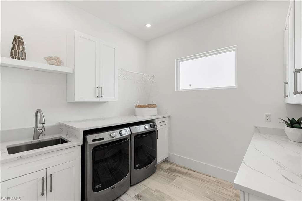 469 Germain Ave, Naples, FL 34108-37