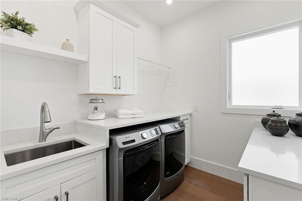 469 Germain Ave, Naples, FL 34108-38