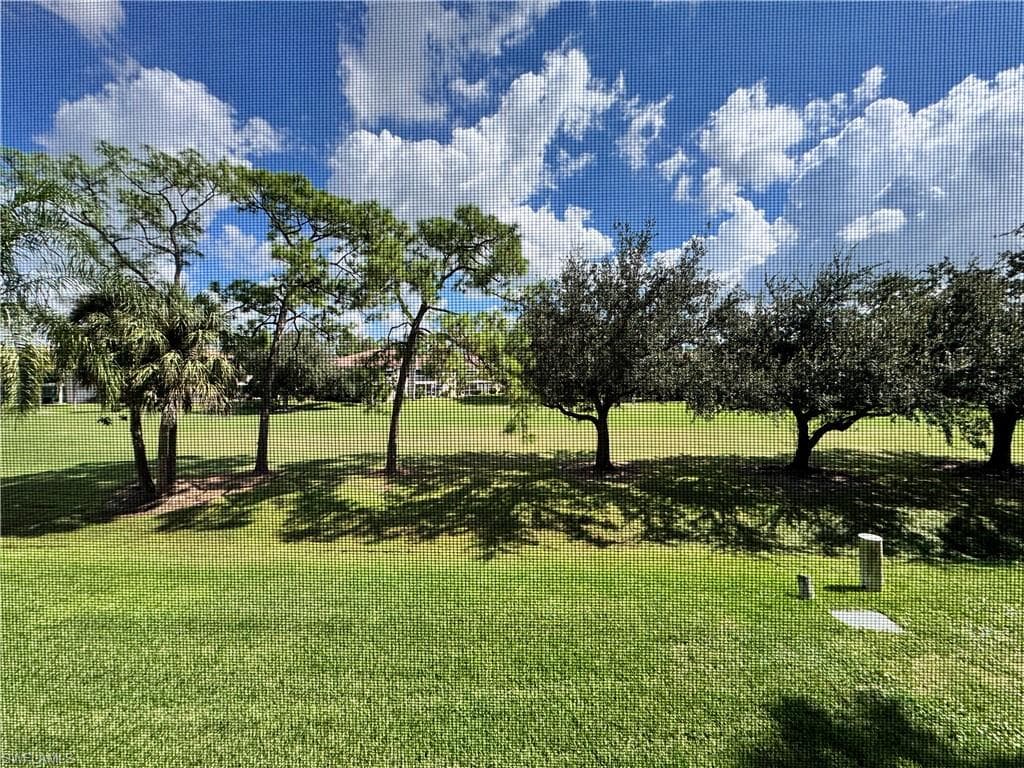 200 Turtle Lake Ct 205, Naples, FL 34105-21