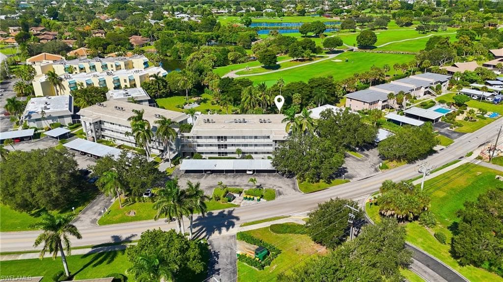 215 Cypress Way E D8, Naples, FL 34110-17