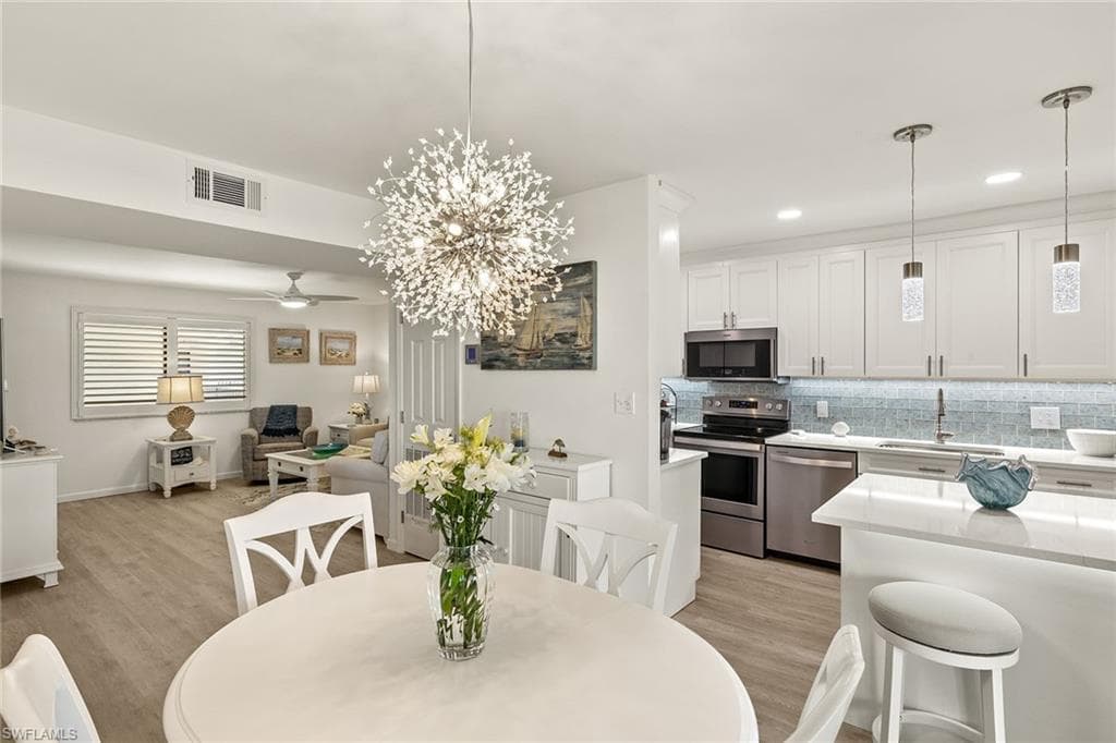 788 Park Shore Dr D32, Naples, FL 34103-12