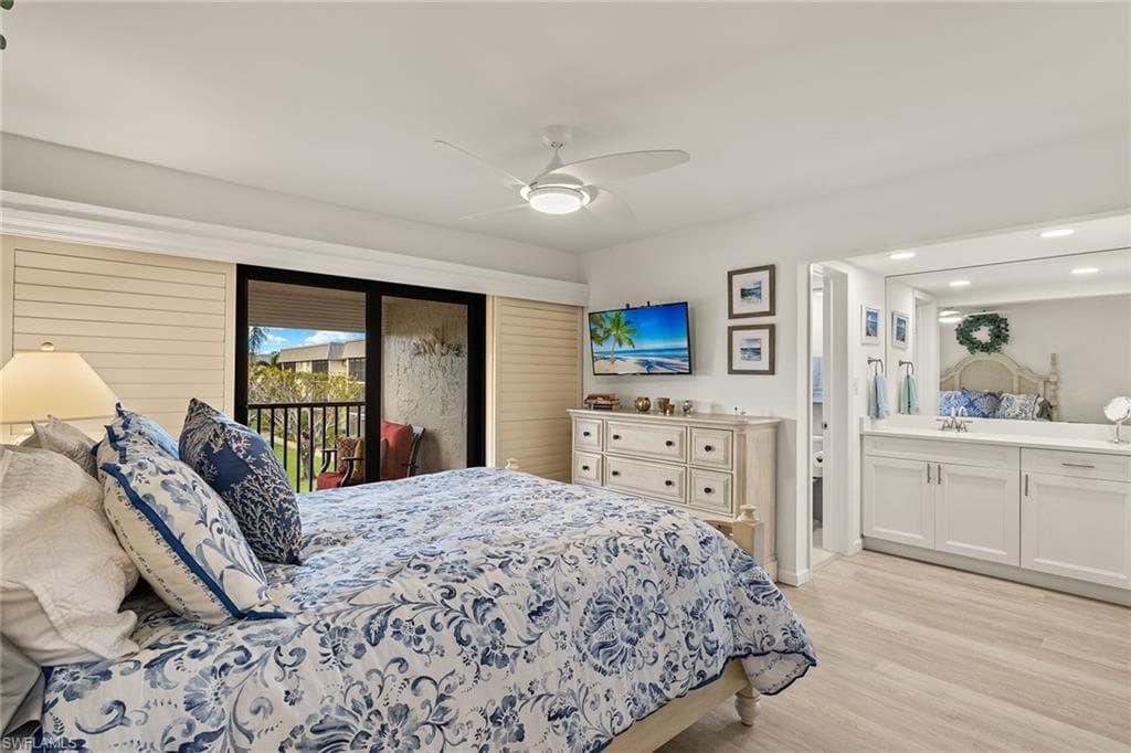 788 Park Shore Dr D32, Naples, FL 34103-16