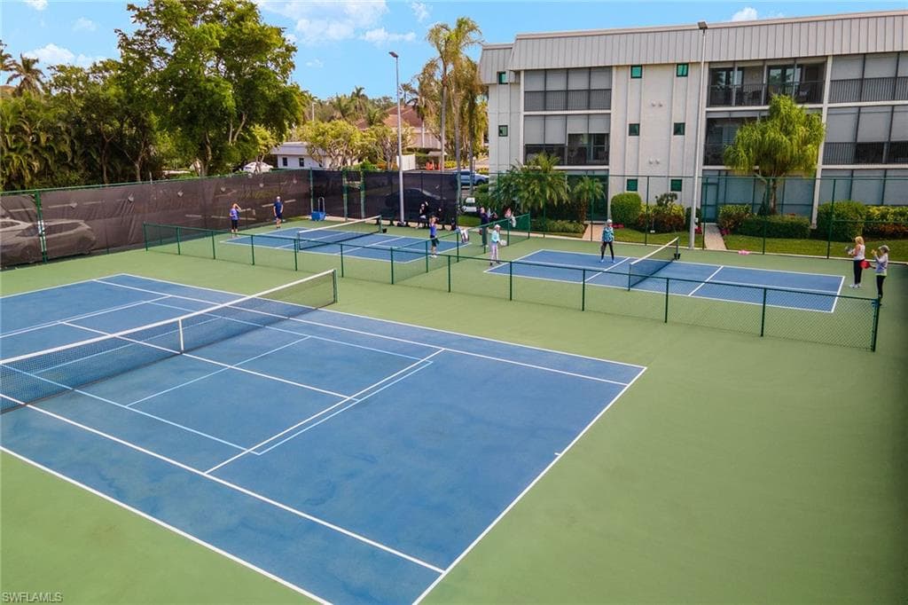 788 Park Shore Dr D32, Naples, FL 34103-30