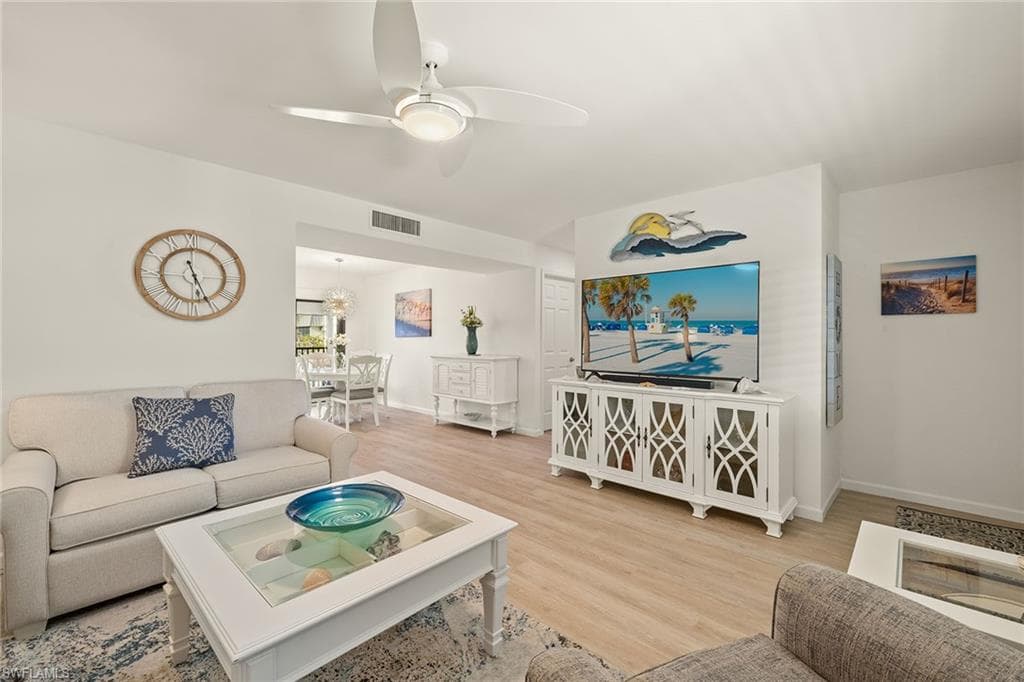 788 Park Shore Dr D32, Naples, FL 34103-5