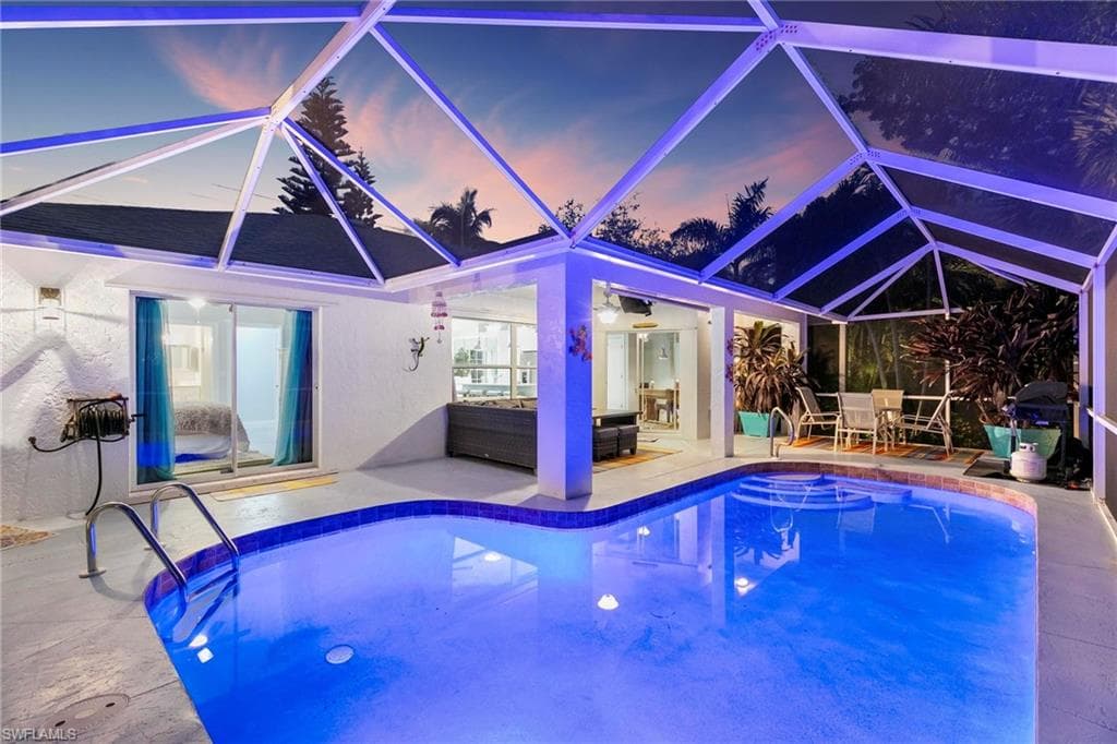 299 Heathwood Dr, Marco Island, FL 34145-33