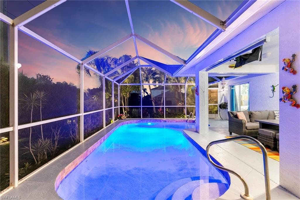 299 Heathwood Dr, Marco Island, FL 34145-36